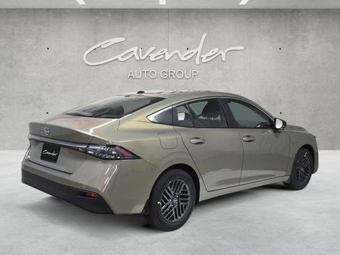 New 2026 Nissan Sentra SV w/ SV Convenience Package FWD image 16