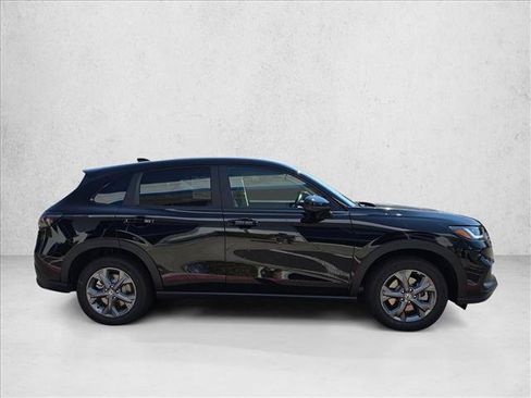 New 2027 Honda HR-V LX image 6