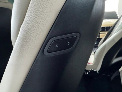 Used 2022 Tesla Model X Plaid AWD/4WD image 25