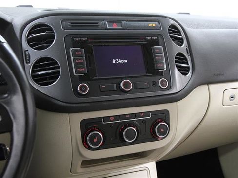 Used 2012 Volkswagen Tiguan SEL image 9