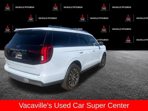 Used 2025 Ford Expedition Platinum AWD/4WD image 5