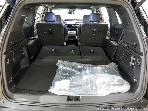 New 2026 Buick Enclave Preferred w/ Power Package image 18