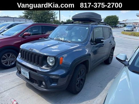 Used 2023 Jeep Renegade Altitude w/ Convenience Group I AWD/4WD image 1