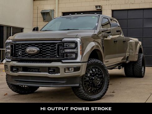 Used 2026 Ford F450 Platinum w/ Platinum Plus Package image 5