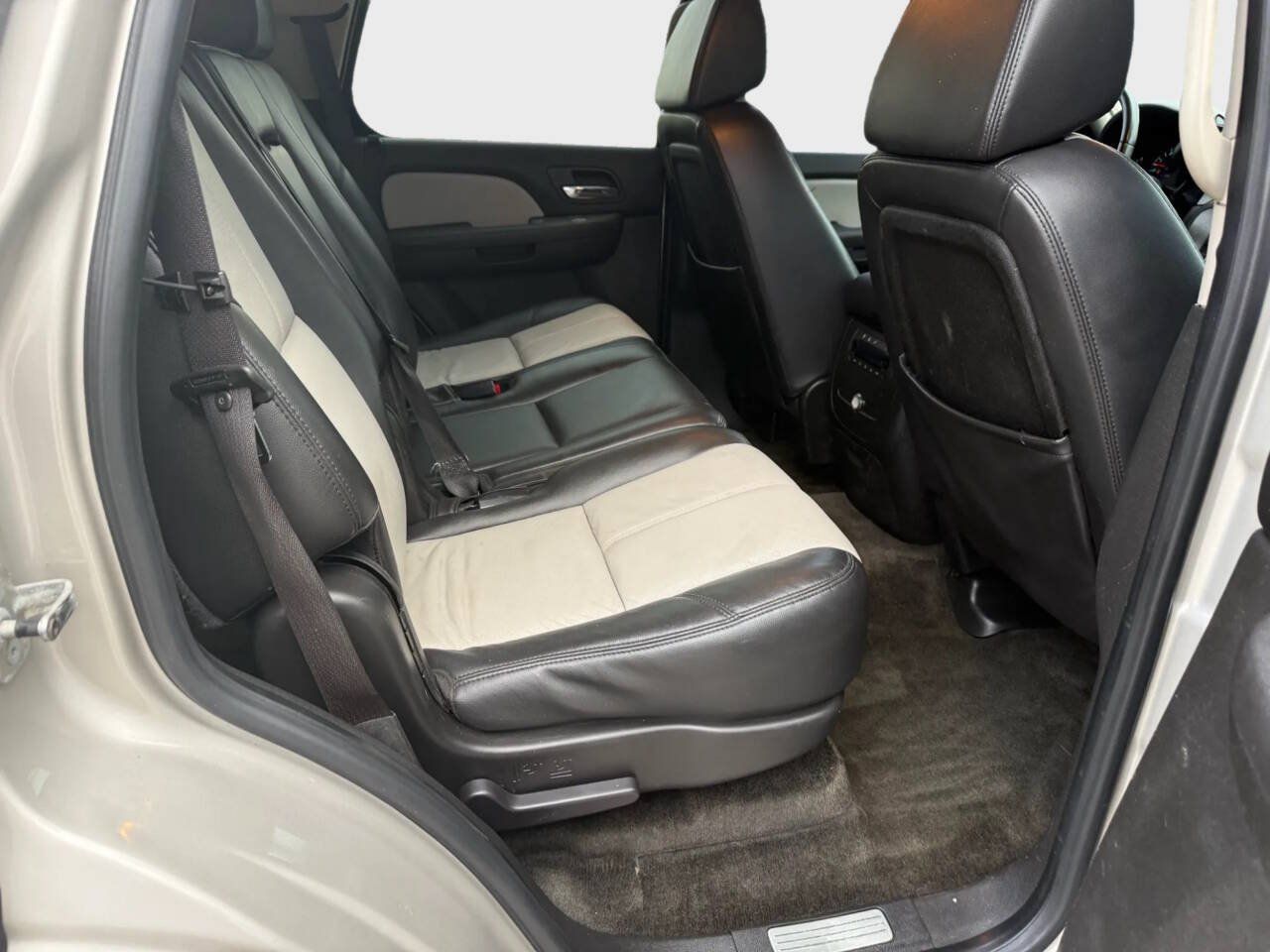 Used 2008 Chevrolet Tahoe LT w/ LT Preferred Equipment Group AWD/4WD image 9