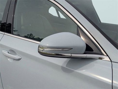 Used 2022 Genesis G70 2.0T image 19