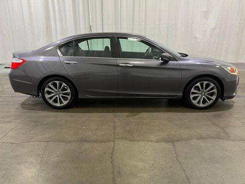 Used 2015 Honda Accord Sport image 2