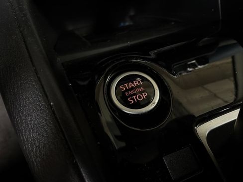 Used 2025 Nissan Versa SV FWD image 24