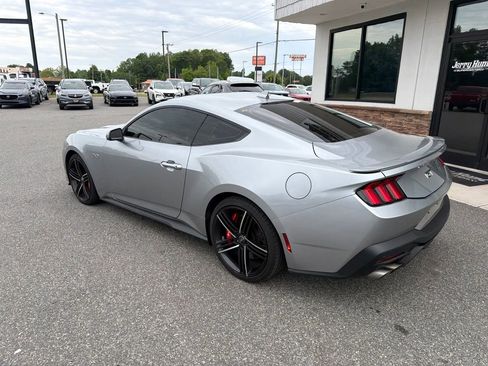 Used 2024 Ford Mustang GT Premium RWD image 6