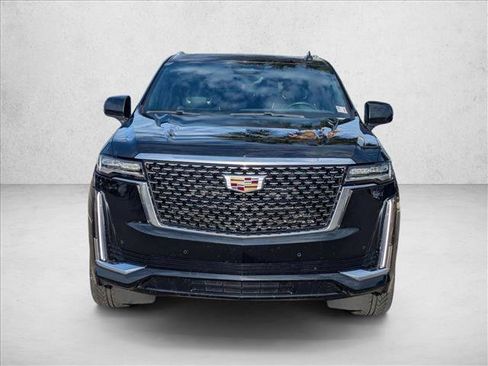 Used 2023 Cadillac Escalade Premium Luxury AWD/4WD image 2
