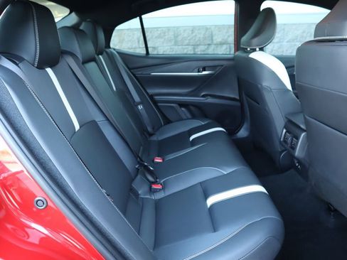 Certified 2025 Toyota Camry SE image 21