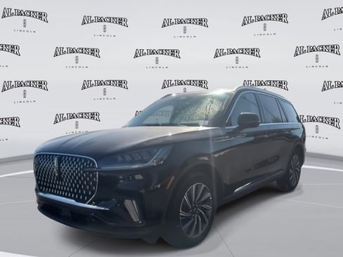 New 2026 Lincoln Aviator 2WD image 1