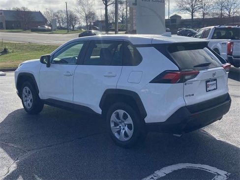 Used 2024 Toyota RAV4 LE image 5