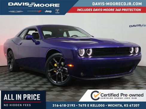 Used 2022 Dodge Challenger SXT w/ Blacktop Package RWD image 1