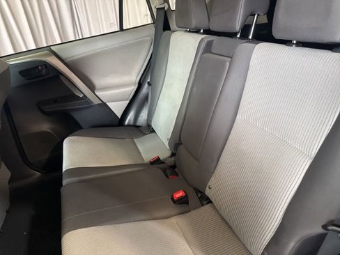 Used 2013 Toyota RAV4 LE FWD image 16