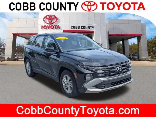 Used 2025 Hyundai Tucson SE FWD image 1