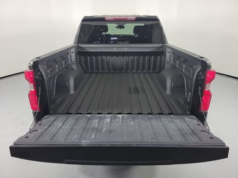 Used 2022 Chevrolet Silverado 1500 LT AWD/4WD image 8