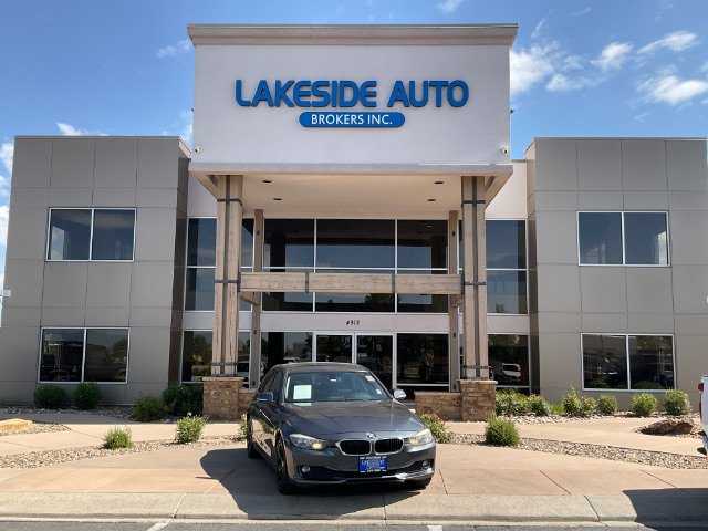 Used 2015 BMW 320i Sedan RWD 360° Tour