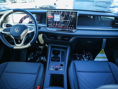 New 2026 Volkswagen Tiguan SE image 21