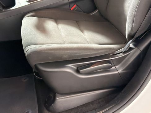 Used 2019 Dodge Durango SXT w/ 3rd Row Seating Group AWD/4WD image 15