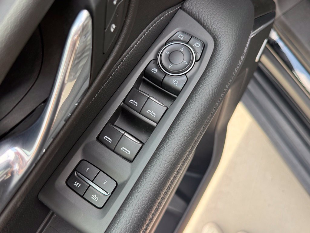 Used 2021 GMC Yukon Denali AWD/4WD image 23
