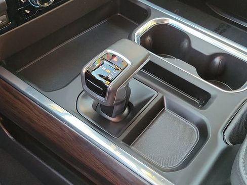 Used 2025 GMC Sierra 1500 SLT w/ SLT Premium Package image 15