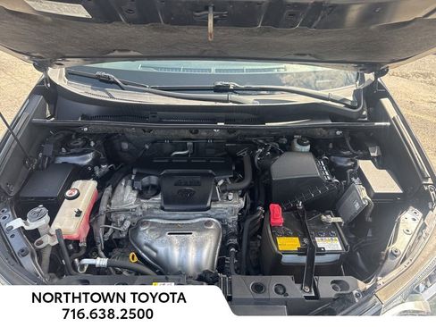 Used 2018 Toyota RAV4 XLE w/ Plus Extra Value Package AWD/4WD image 19