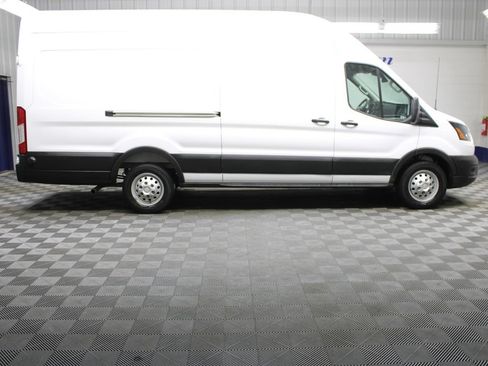 Used 2025 Ford Transit 250 148 High Roof Extended AWD w/ Load Area Protection Package image 2