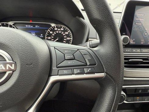 Used 2023 Nissan Altima 2.5 SV image 29