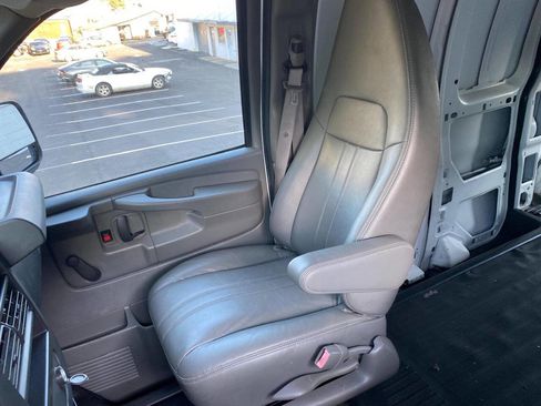 Used 2013 Chevrolet Express 1500 image 13