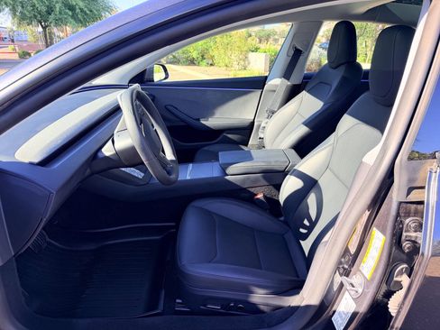 Used 2025 Tesla Model 3 Long Range RWD image 9