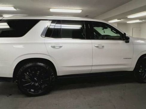 Certified 2025 Chevrolet Tahoe High Country AWD/4WD image 9