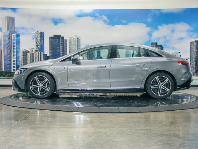 Certified 2023 Mercedes-Benz EQE 500 4MATIC Sedan image 4