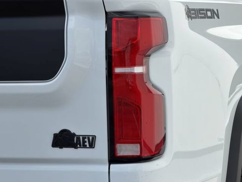 New 2026 Chevrolet Silverado 2500 ZR2 w/ ZR2 Bison Edition AWD/4WD image 10
