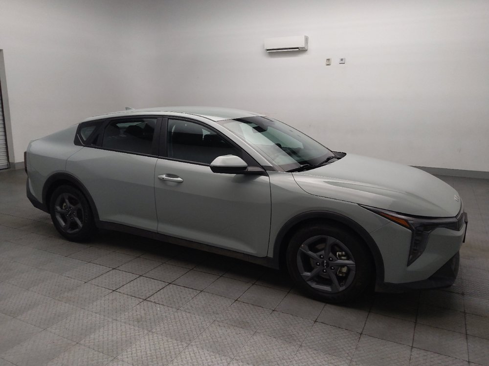 Used 2025 Kia K4 FWD image 11