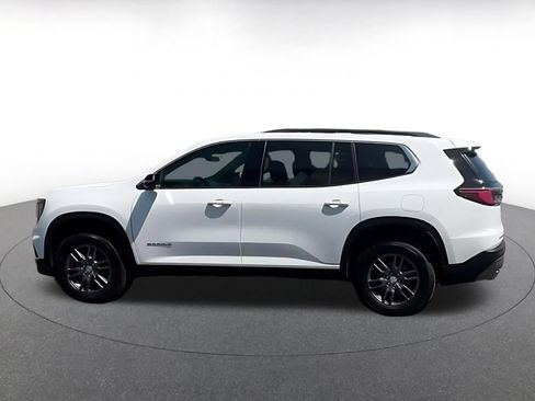Used 2025 GMC Acadia Elevation AWD/4WD image 10