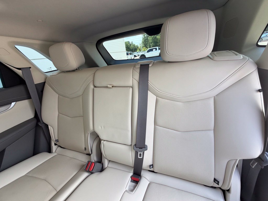 Used 2021 Cadillac XT5 Premium Luxury FWD image 16