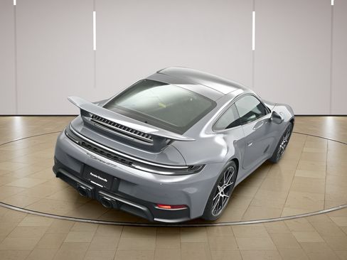Certified 2026 Porsche 911 Carrera GTS RWD image 40