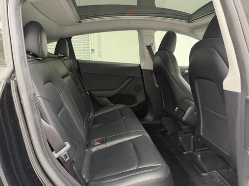 Used 2024 Tesla Model Y Long Range AWD/4WD image 78