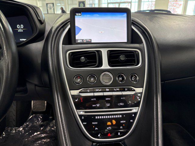 Used 2019 Aston Martin DB11 Volante RWD image 65