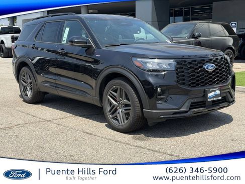 Used 2026 Ford Explorer ST-Line w/ ST-Line Street Pack RWD image 1