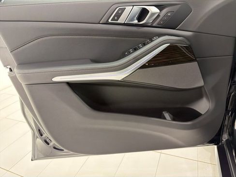 Used 2026 BMW X5 xDrive40i w/ Premium Package image 10