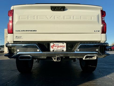 Used 2022 Chevrolet Silverado 1500 LTZ w/ LTZ Premium Package image 17