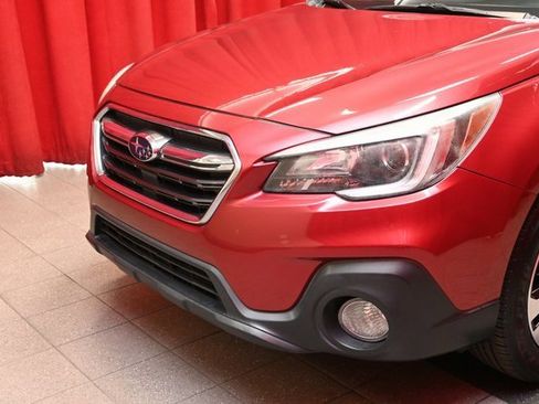Used 2018 Subaru Outback 2.5i Limited image 19