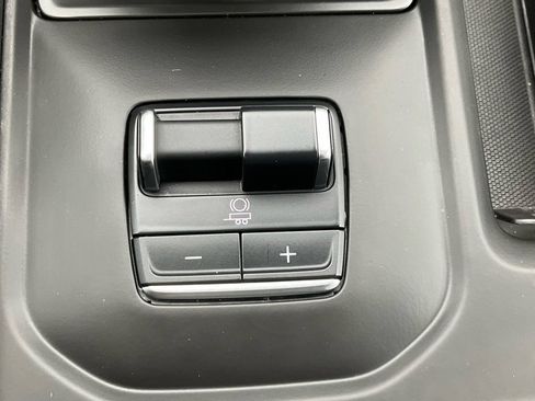 Used 2023 GMC Sierra 1500 Denali w/ Denali Reserve Package image 10