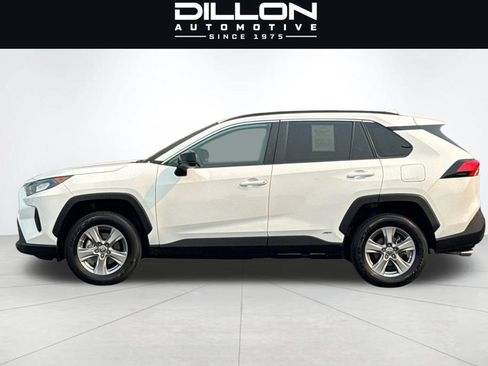 Used 2022 Toyota RAV4 LE AWD/4WD image 7