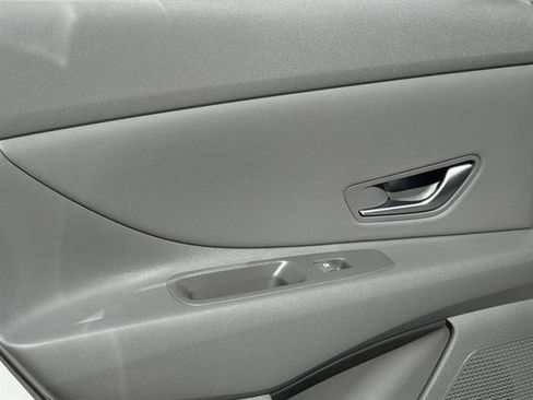 New 2026 Hyundai Elantra Sport FWD image 24
