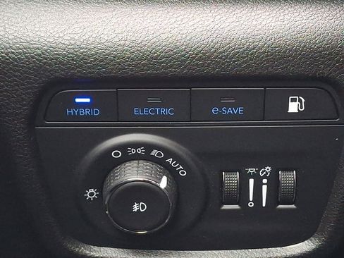 Used 2024 Jeep Grand Cherokee Limited 4xe image 26