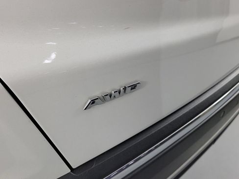 Used 2023 Cadillac XT5 Premium Luxury AWD/4WD image 5