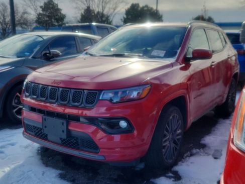 Certified 2023 Jeep Compass Limited image 3